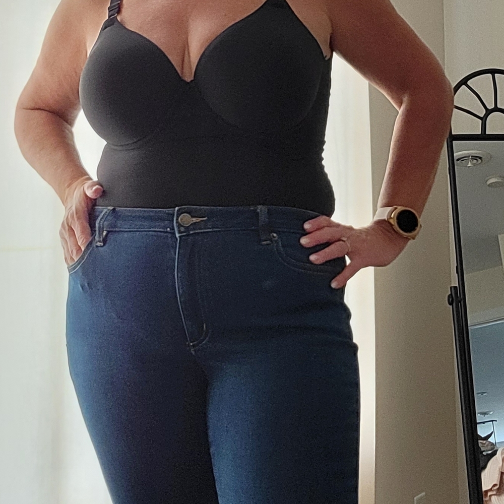 Jeans - Picture 3 of 3